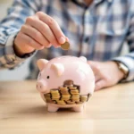 How Can I Optimize My Income as a Solo Professional? Strategies for Salary Negotiation and Side Hustles on a Single Income 2 piggy bank